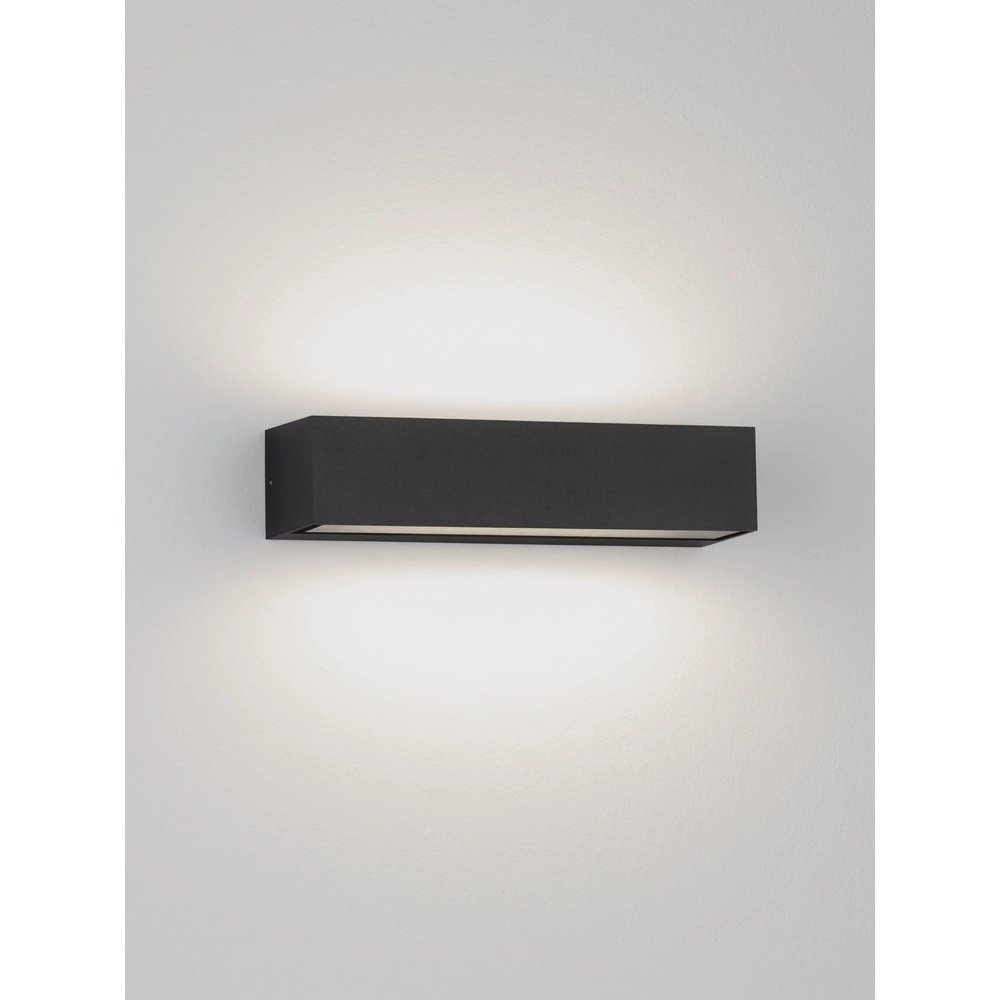 Sleek wall lamp Lane black 22cm - 21W Lyora 5212017496737