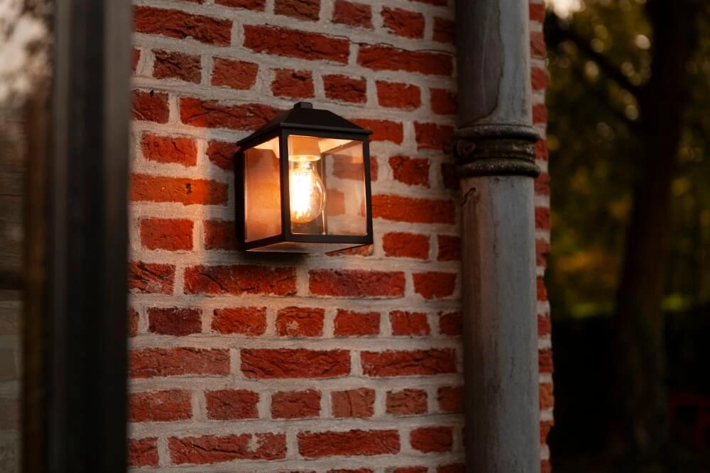 Nice wall lamp Spire black Lutec 6939412015682