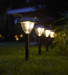 Solar spotlights