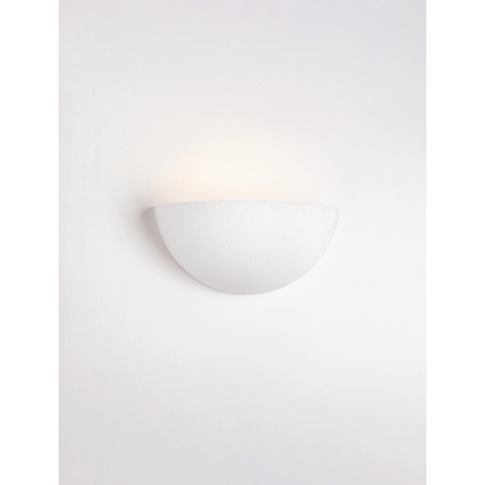 Oval wall lamp Thalpos white