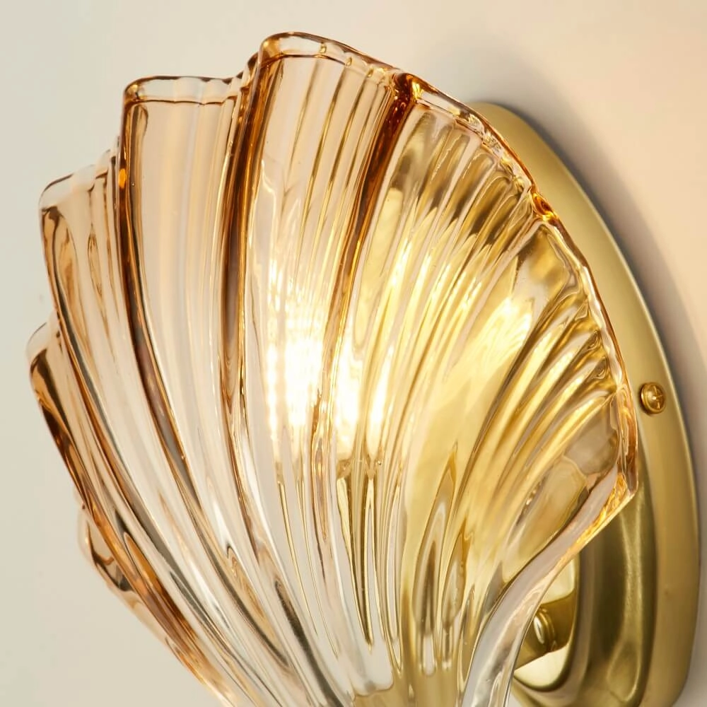 Wall lamp Shell with amber glass Searchlight 5053423271118