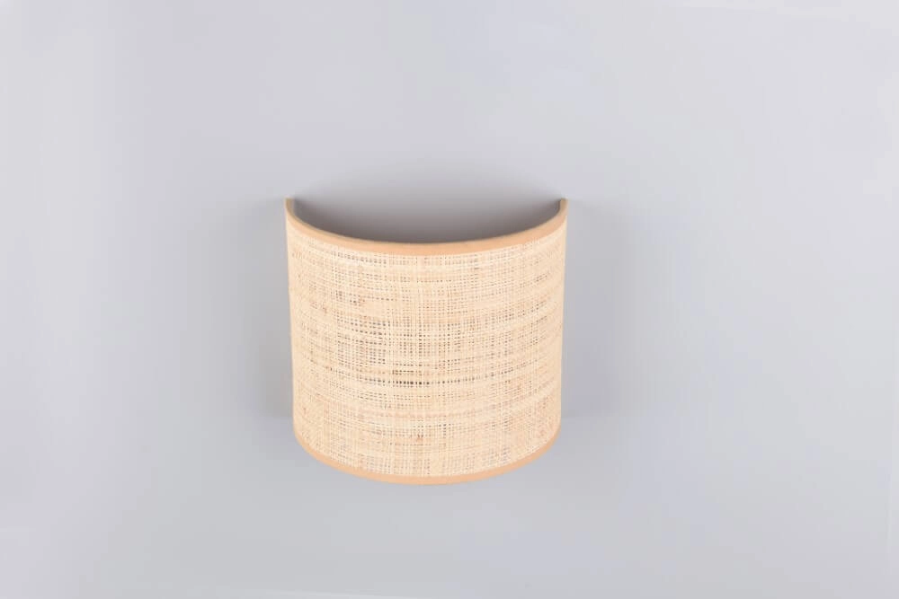 Cream wall lamp Aimee with switch Trio 4017807637328