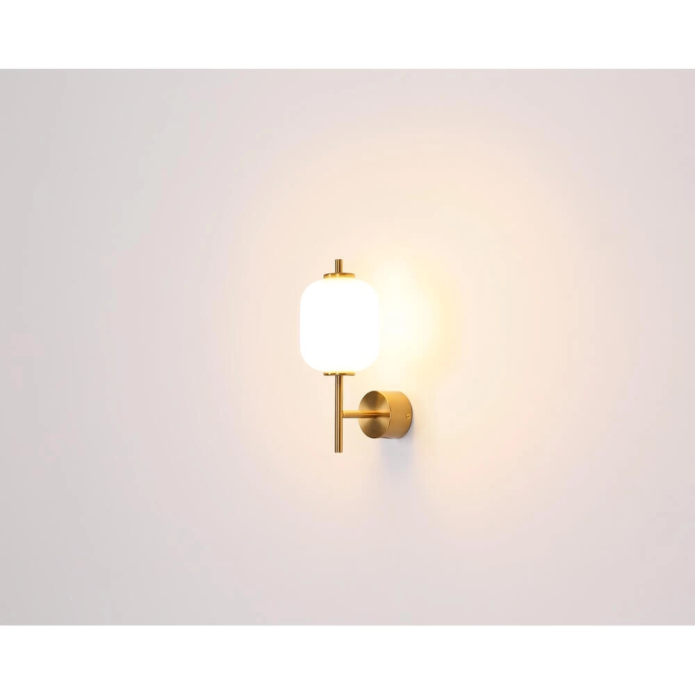 Gold wall lamp Ewald white glass Globo 9007371455584