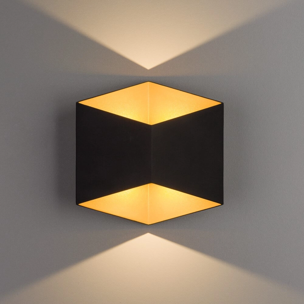 Led up and down lighter Triangles