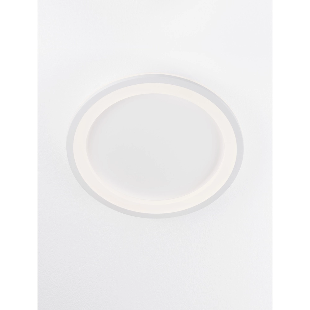 Sleek ceiling lamp Oggy white Ø 37cm