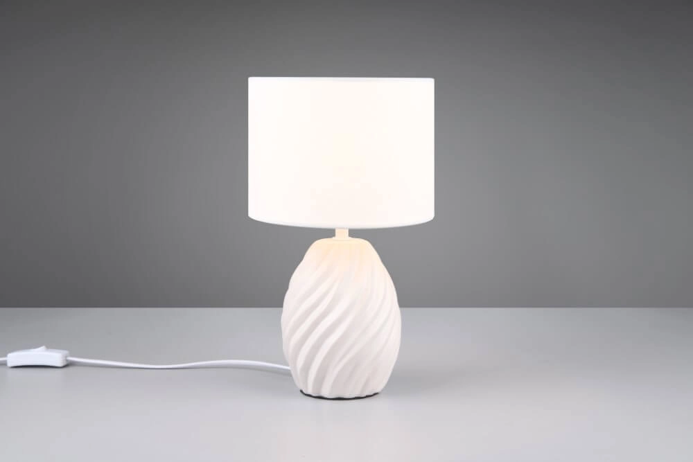 Sleek table lamp Melva white