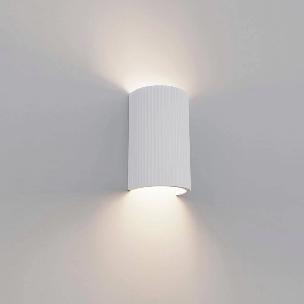 Unique wall lamp Nantes white