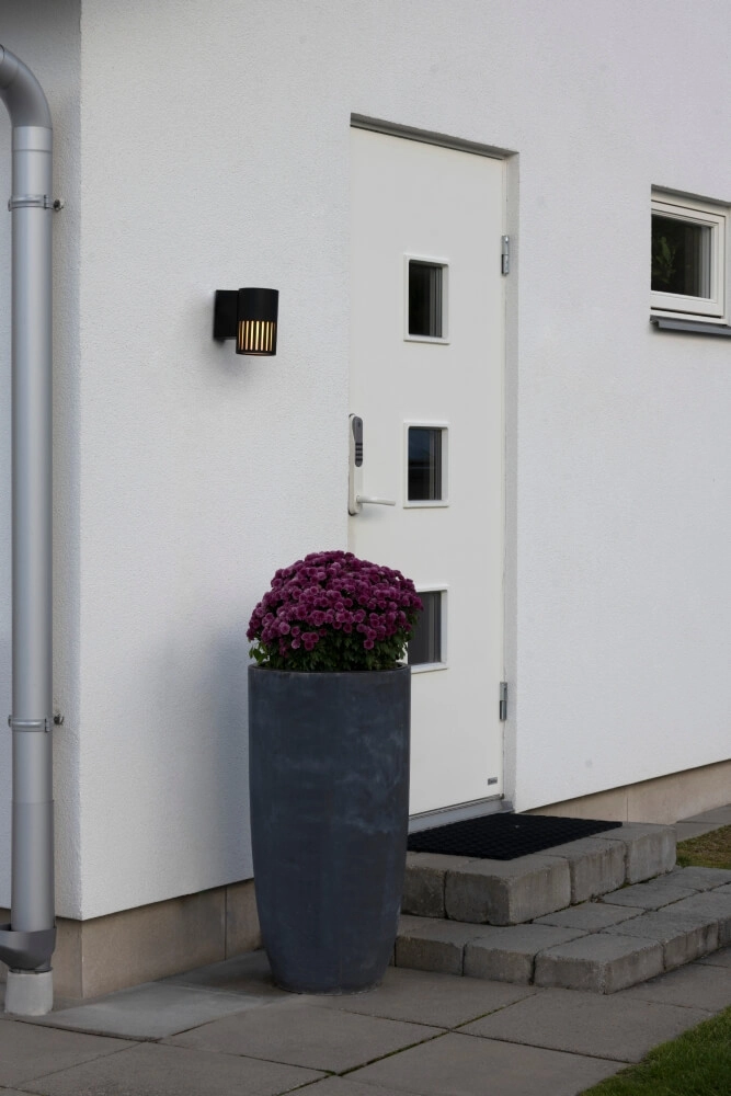 Design wall lamp Pistoia black with white glass KonstSmide 7318303577529
