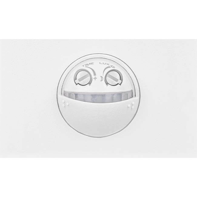 White outdoor lamp Diron with sensor Lyora 5904703018162