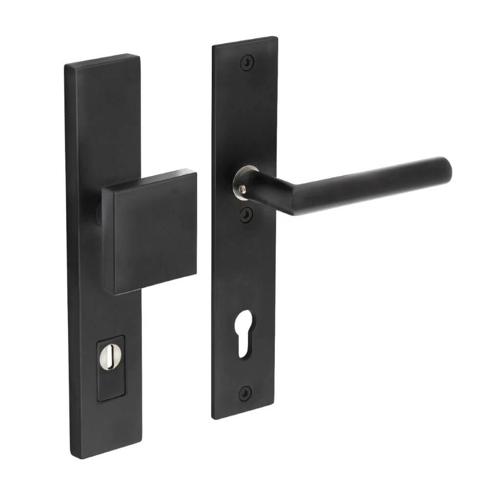 Front door fittings Vurano core pull protection PC 92mm straight black