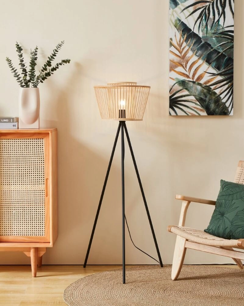 Wooden floor lamp Hykeham 129.5cm high Eglo 9002759438555