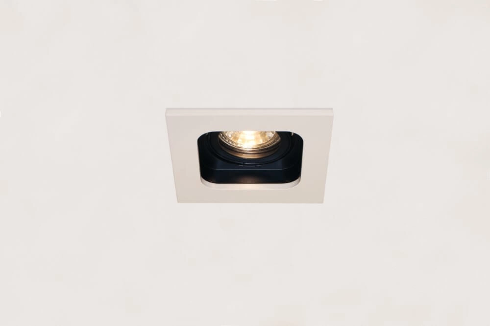 Downlighter Moggio white with black