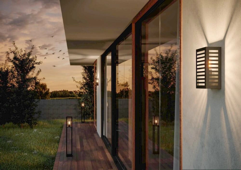Black patio lamp Alamonte 3 100cm Eglo 9008606230136