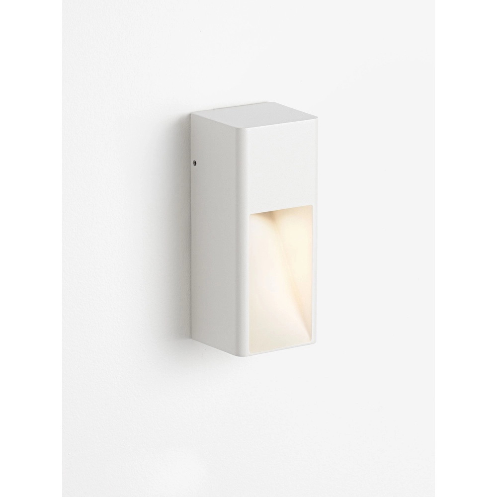Sleek wall lamp Mazu white Lyora 5212063504370