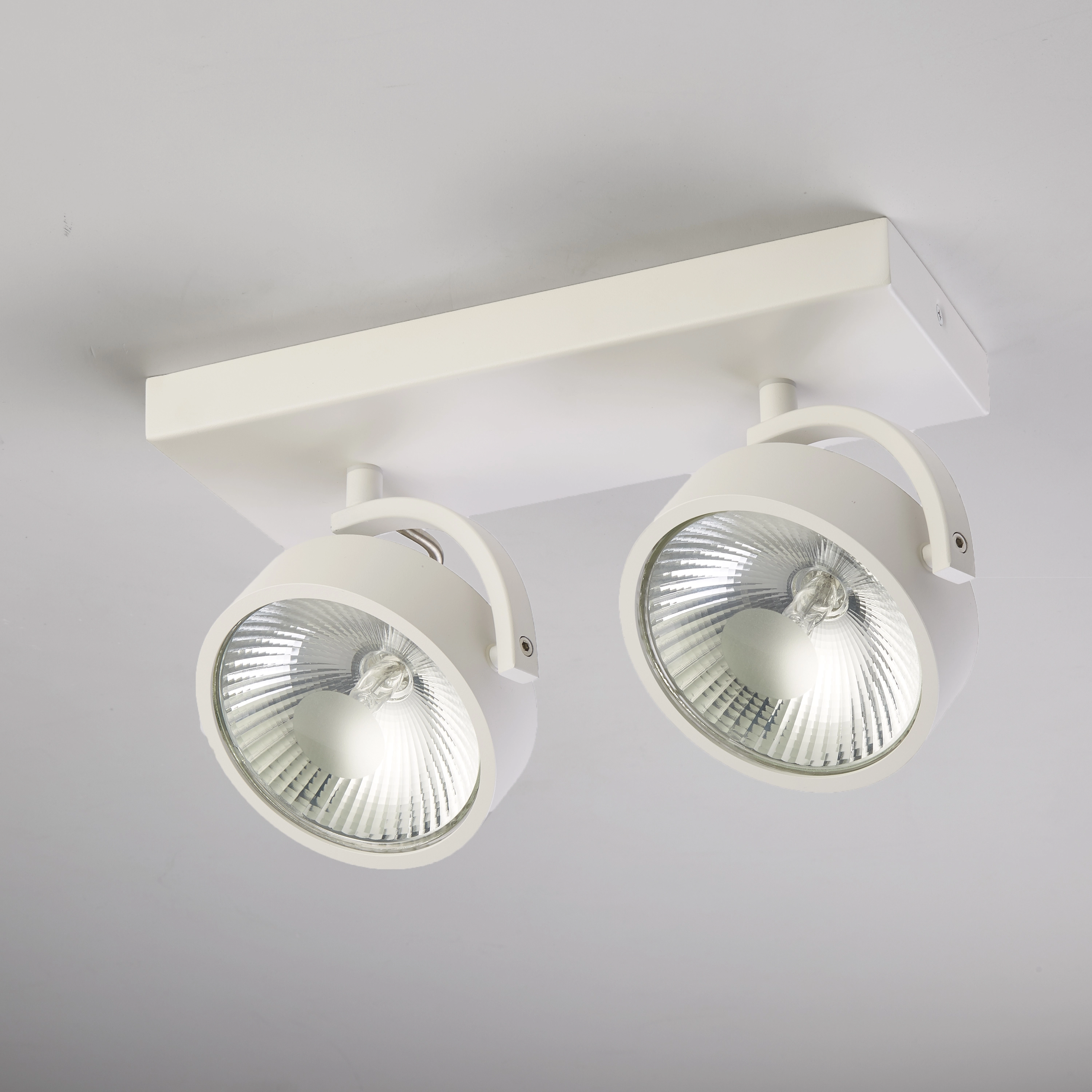 Surface-mounted spot Jupiter 2-light white Lyora 5053423275802