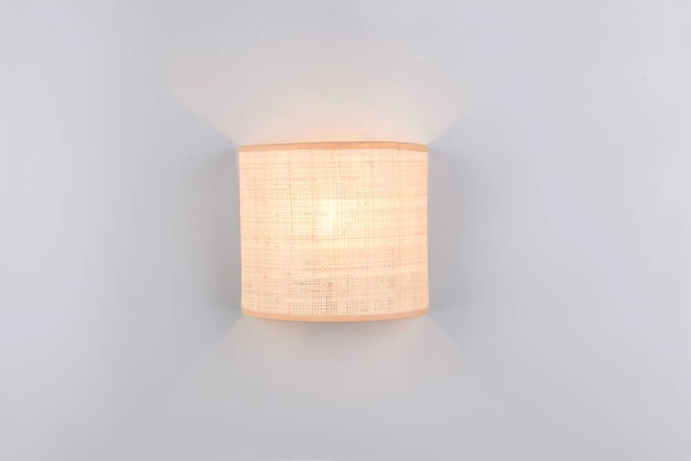 Cream wall lamp Aimee with switch Trio 4017807637328