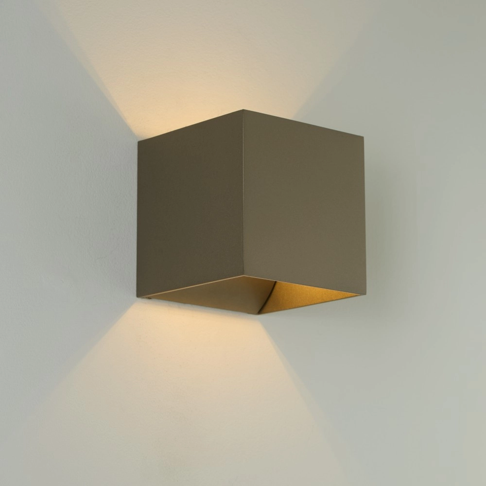 Surface-mounted spot Newton Up & Down Brown