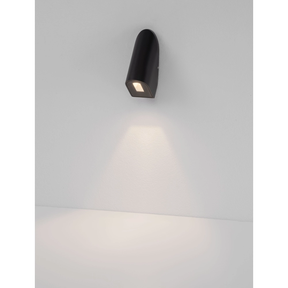 Sleek wall lamp Soren black