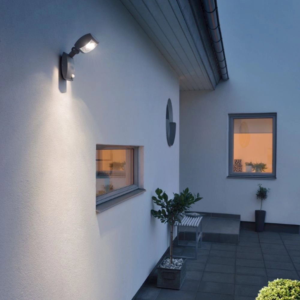 LED spotlight Latina with montion sensor KonstSmide 7318307937374
