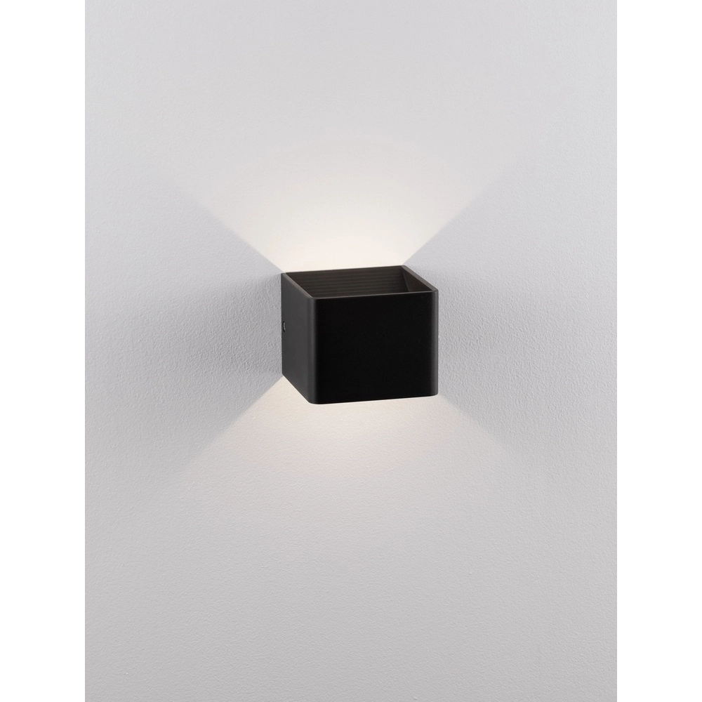 Wall spotlight Epic Square Black Lyora 5212017444325