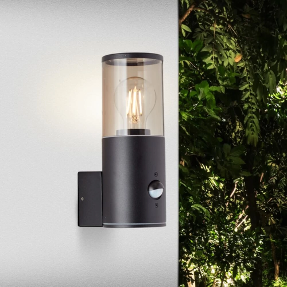 Black outdoor lamp Sergioro with sensor Brilliant 4004353405679