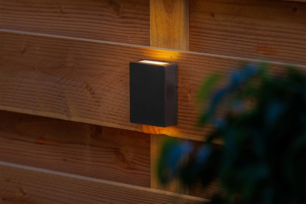 Sleek wall spotlight Vara Black Up & Down GardenLights 8719979284817