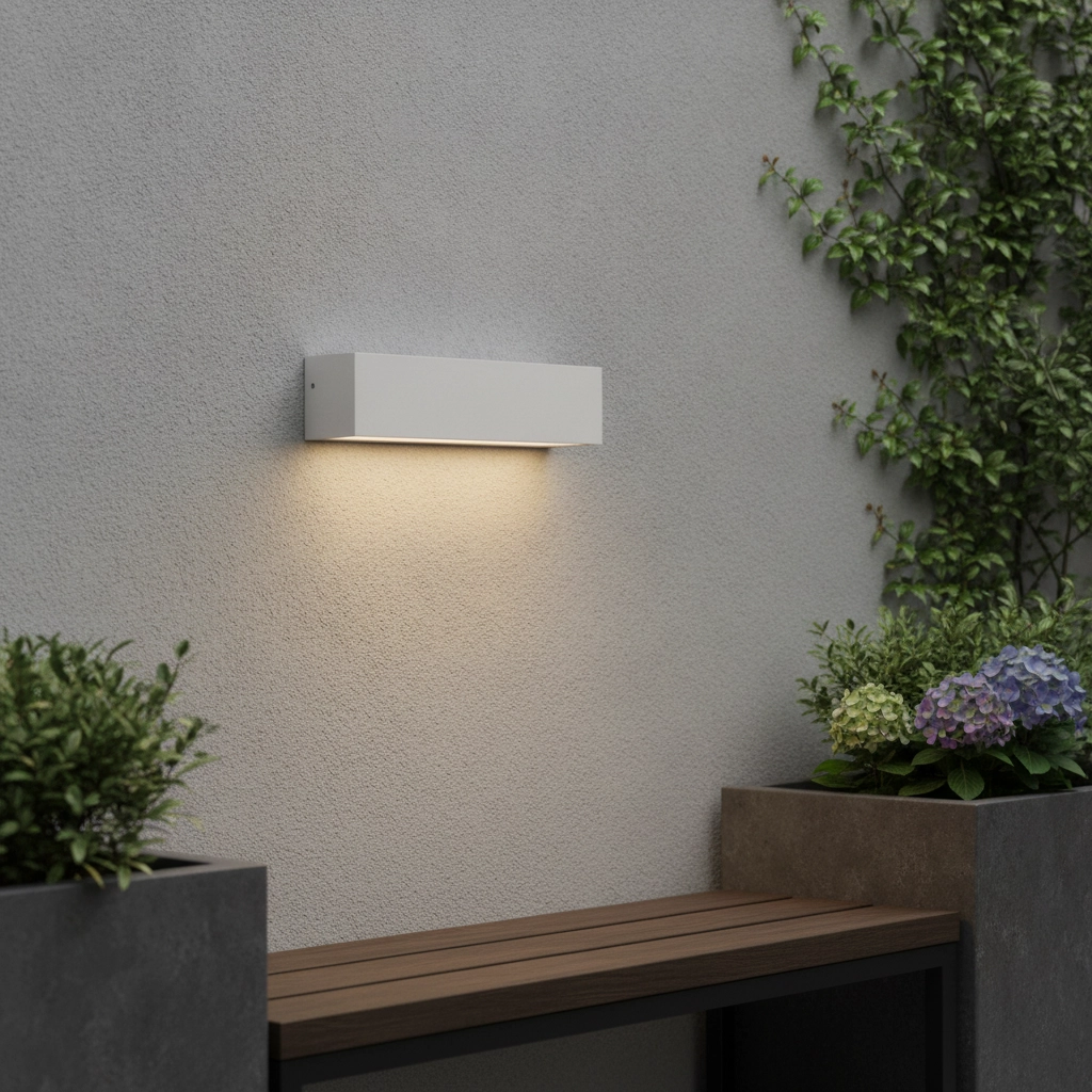 Sleek wall lamp Allure white 22cm
