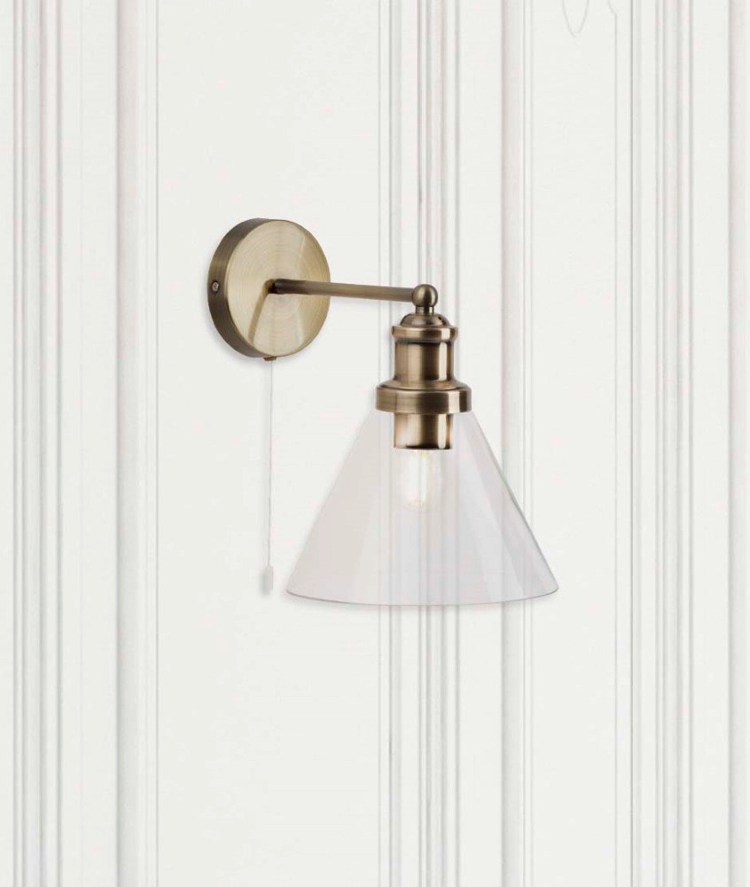 Rural wall lamp Pyramid Searchlight 5053423125695