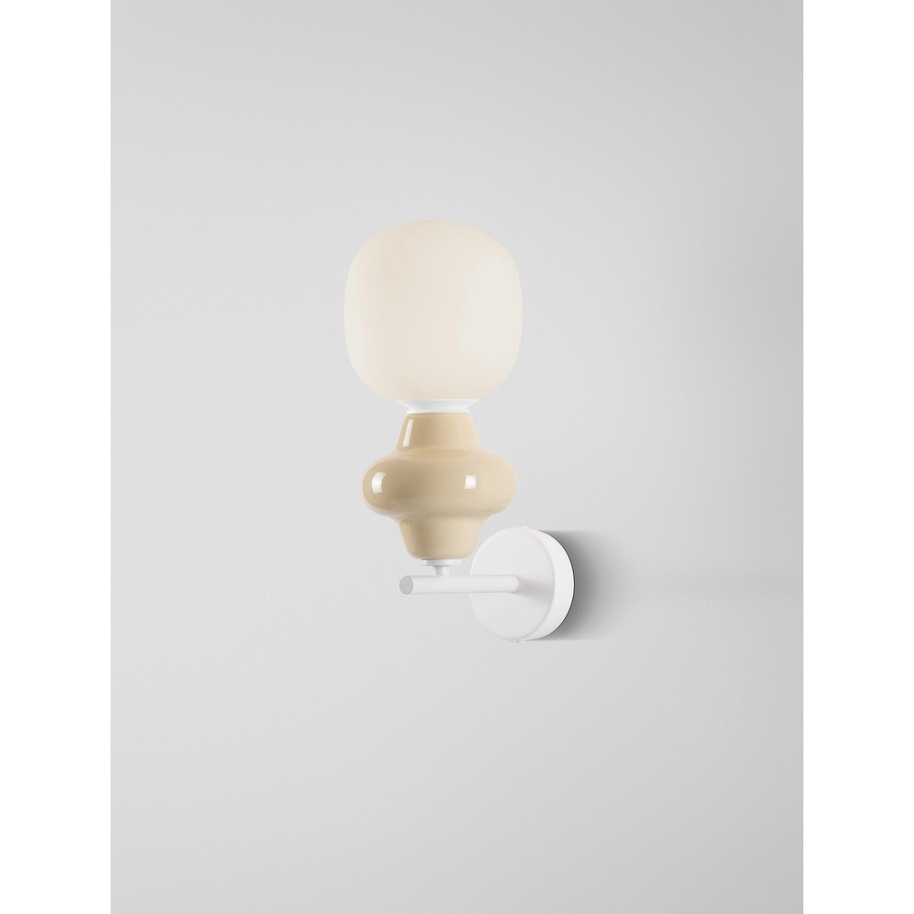 Wall lamp Clio yellow ceramic with white glass