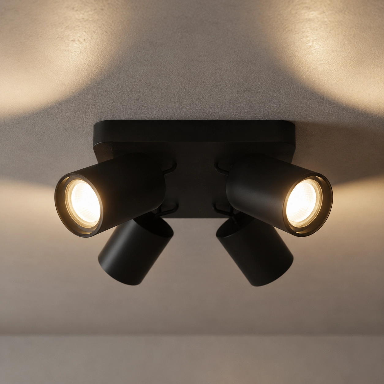 Black surface-mounted spotlights Megano