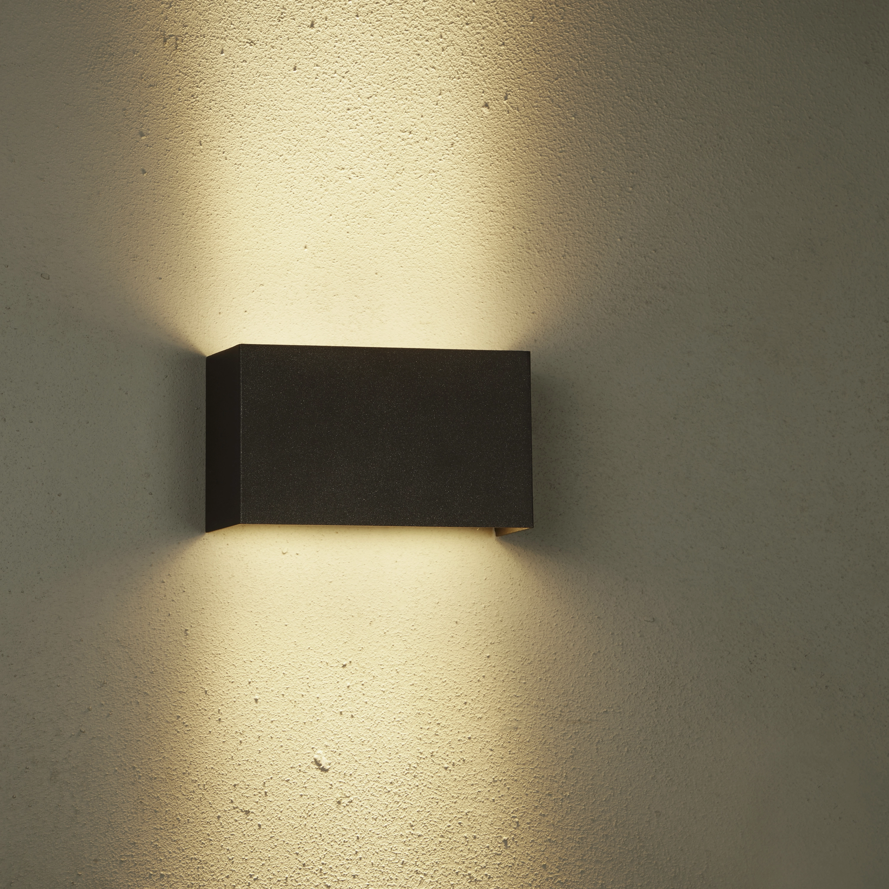 Sleek wall lamp Savoy anthracite