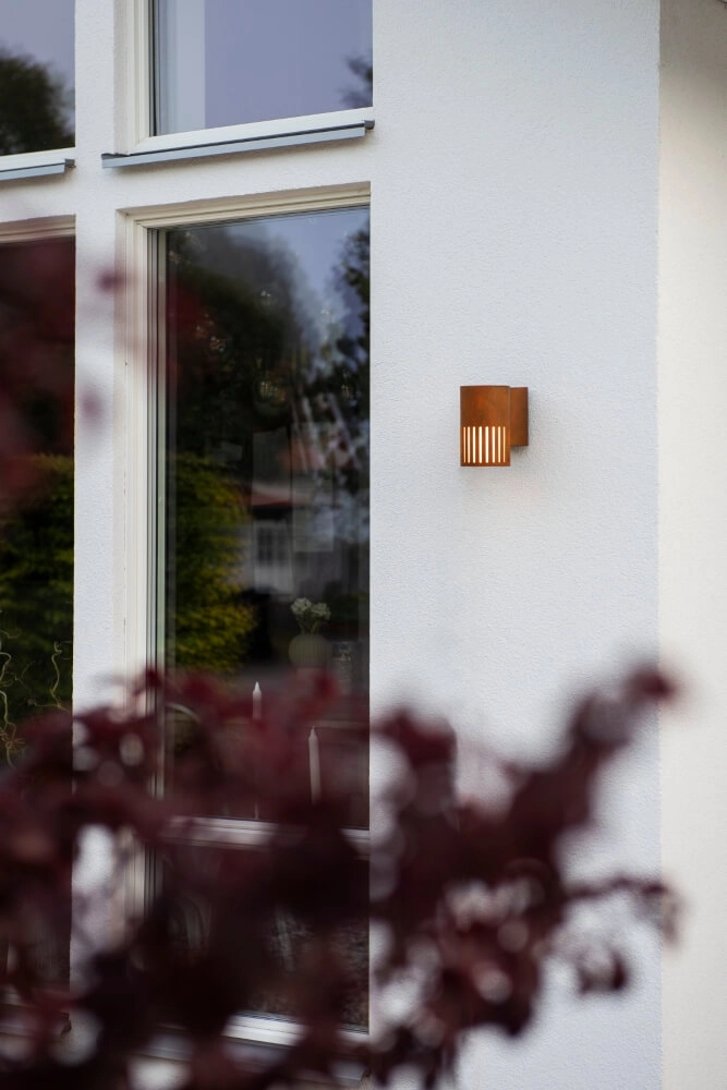 Design wall lamp Pistoia Rust brown with white glass KonstSmide 7318303579721