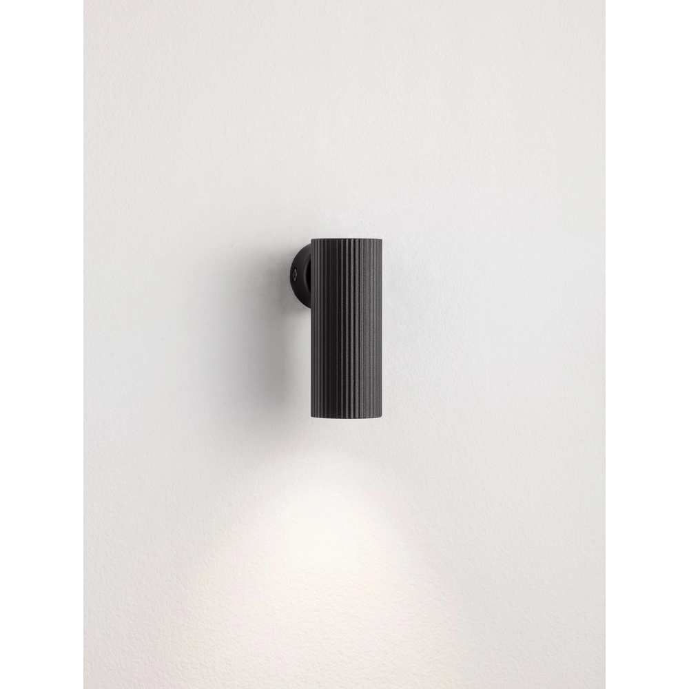 Wall spotlight Comet black Lyora 5212017475817