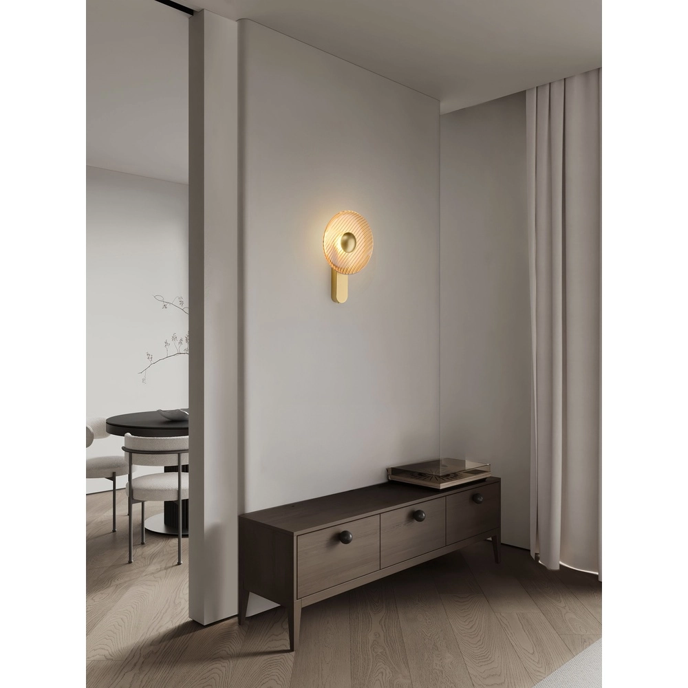 Design wall lamp Lavina gold with amber glass Ø 25cm