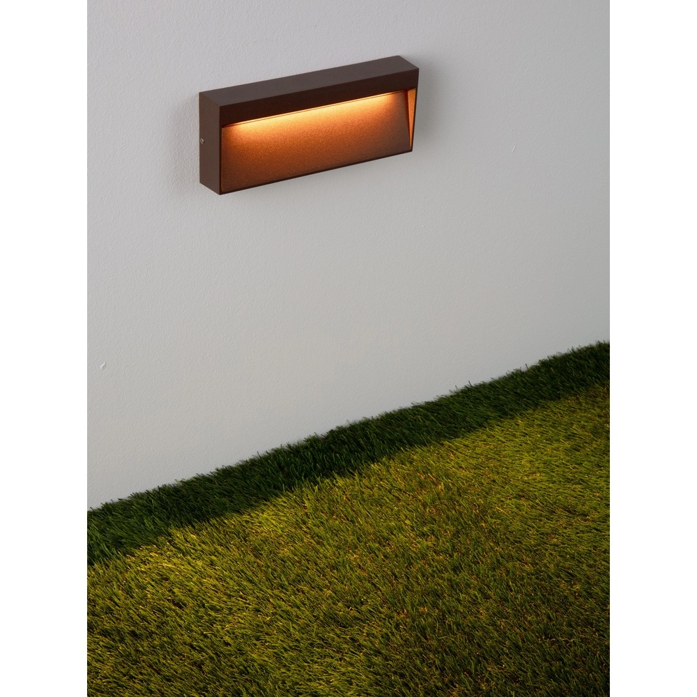 Rusty brown wall lamp Drat Design