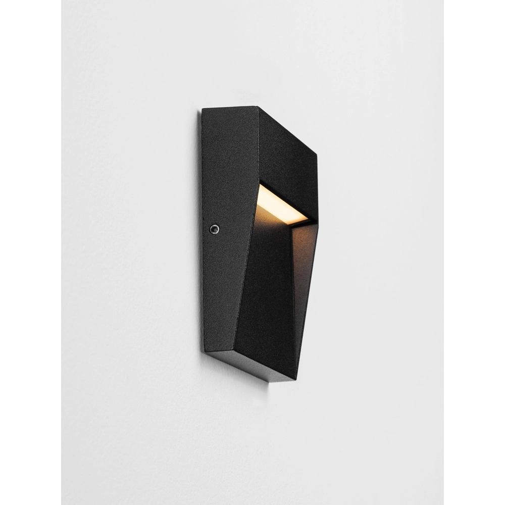 Square wall lamp Toby Design black Lyora 5212017453570