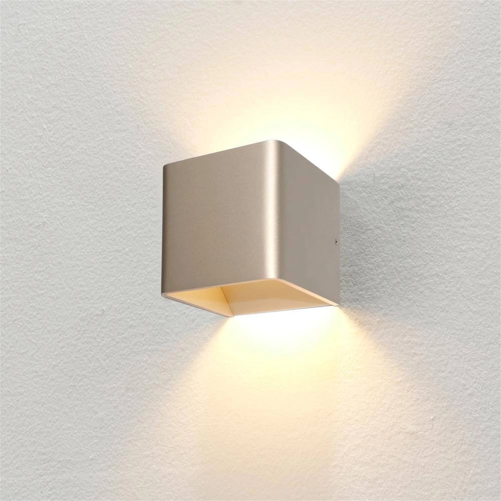 Square wall lamp Fulda champagne