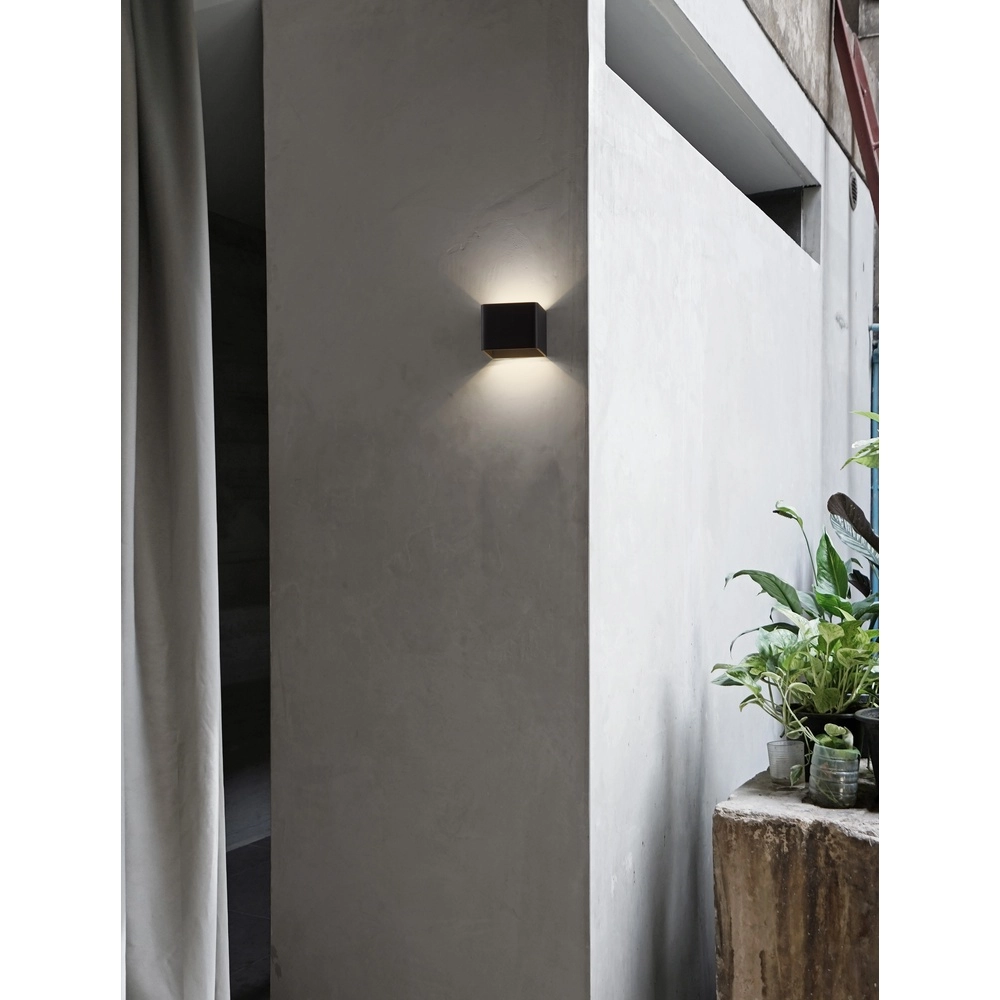 Wall spotlight Epic Square Black Lyora 5212017444325