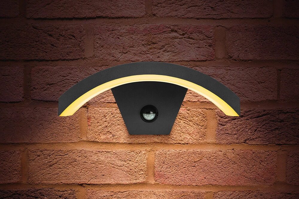 Design outdoor lamp Curve PIR with motion sensor Lyora 5055788232629