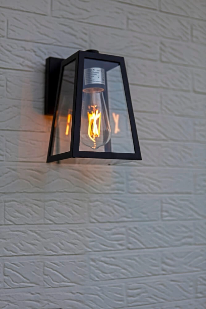 Sleek wall lamp Fia black Lutec 6939412012469