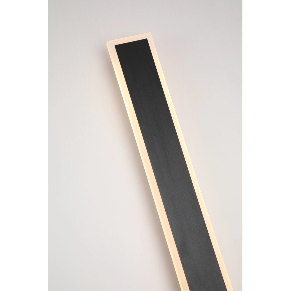 Design wall lamp Bordo black 120cm Searchlight 5053423289984