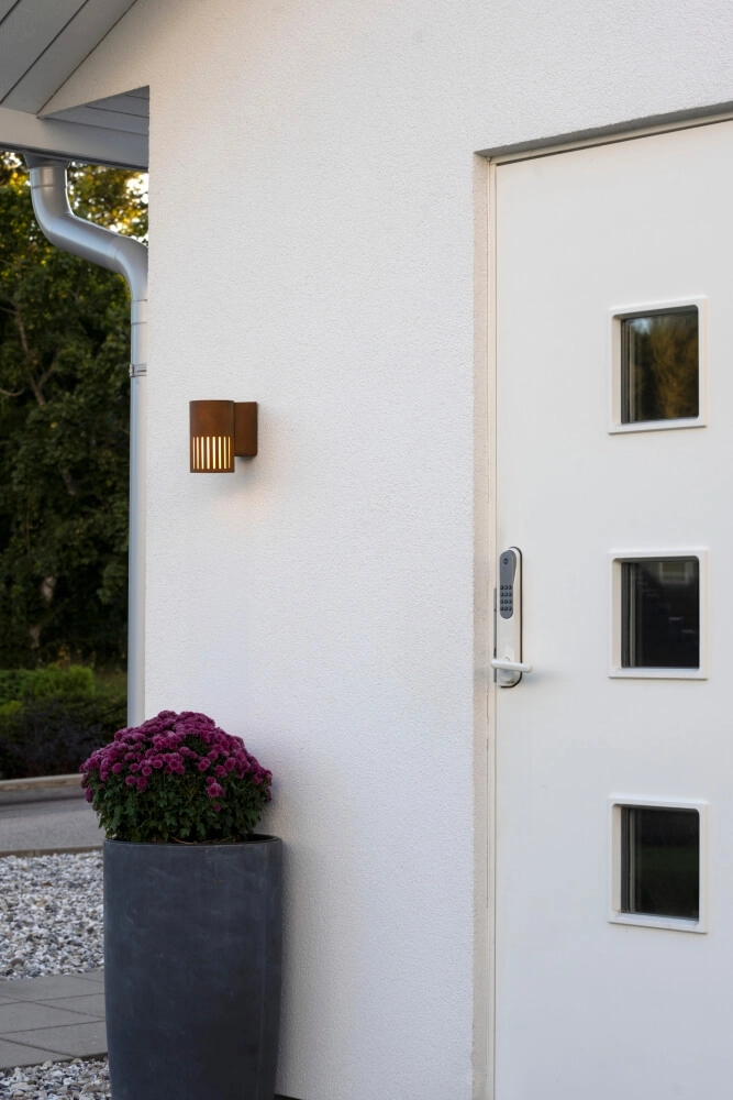 Design wall lamp Pistoia Rust brown with white glass KonstSmide 7318303579721