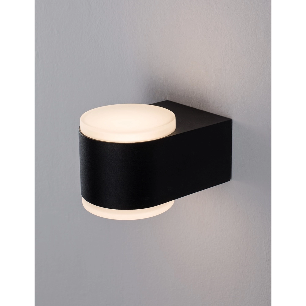 Sleek wall lamp Nus Black Double