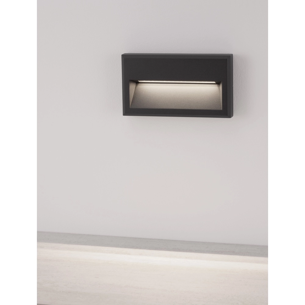 Sleek wall lamp Rio anthracite