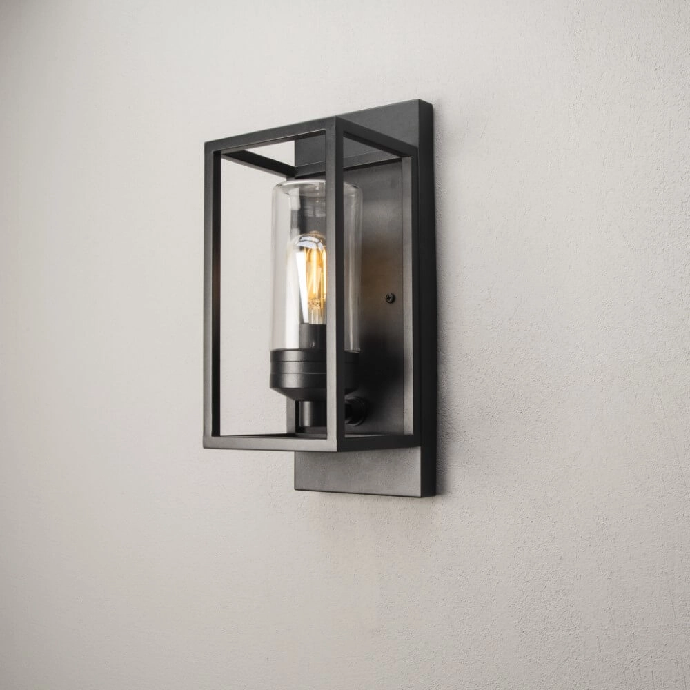 Black wall lamp Trani with dusk sensor KonstSmide 7318307353754