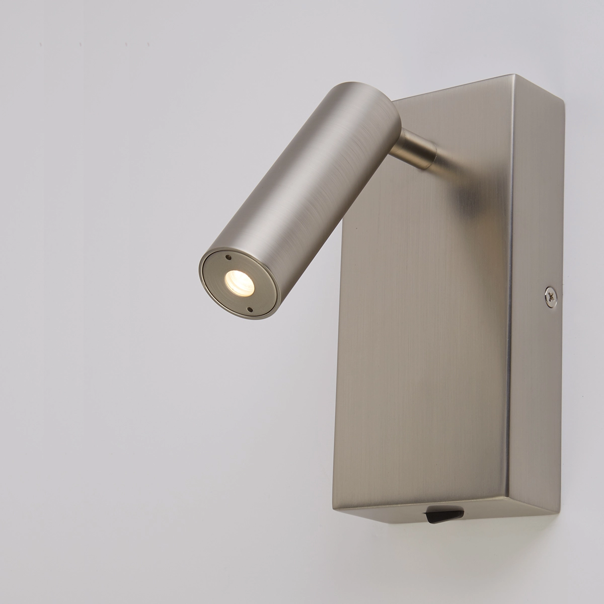 Bedside lamp Victoria nickel with connector