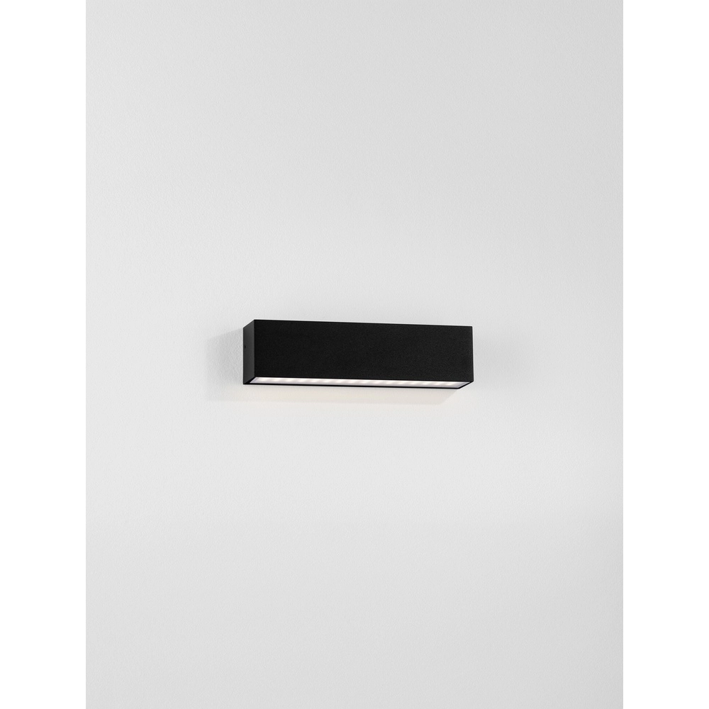 Sleek wall lamp Allure black 22cm Lyora 5212017479105