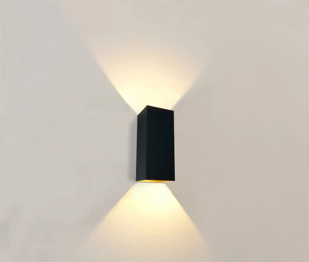 Sleek wall lamp Dante XL black with gold