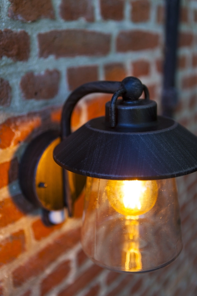 Classic wall lamp Cate PIR with sensor Lutec 6939412017051