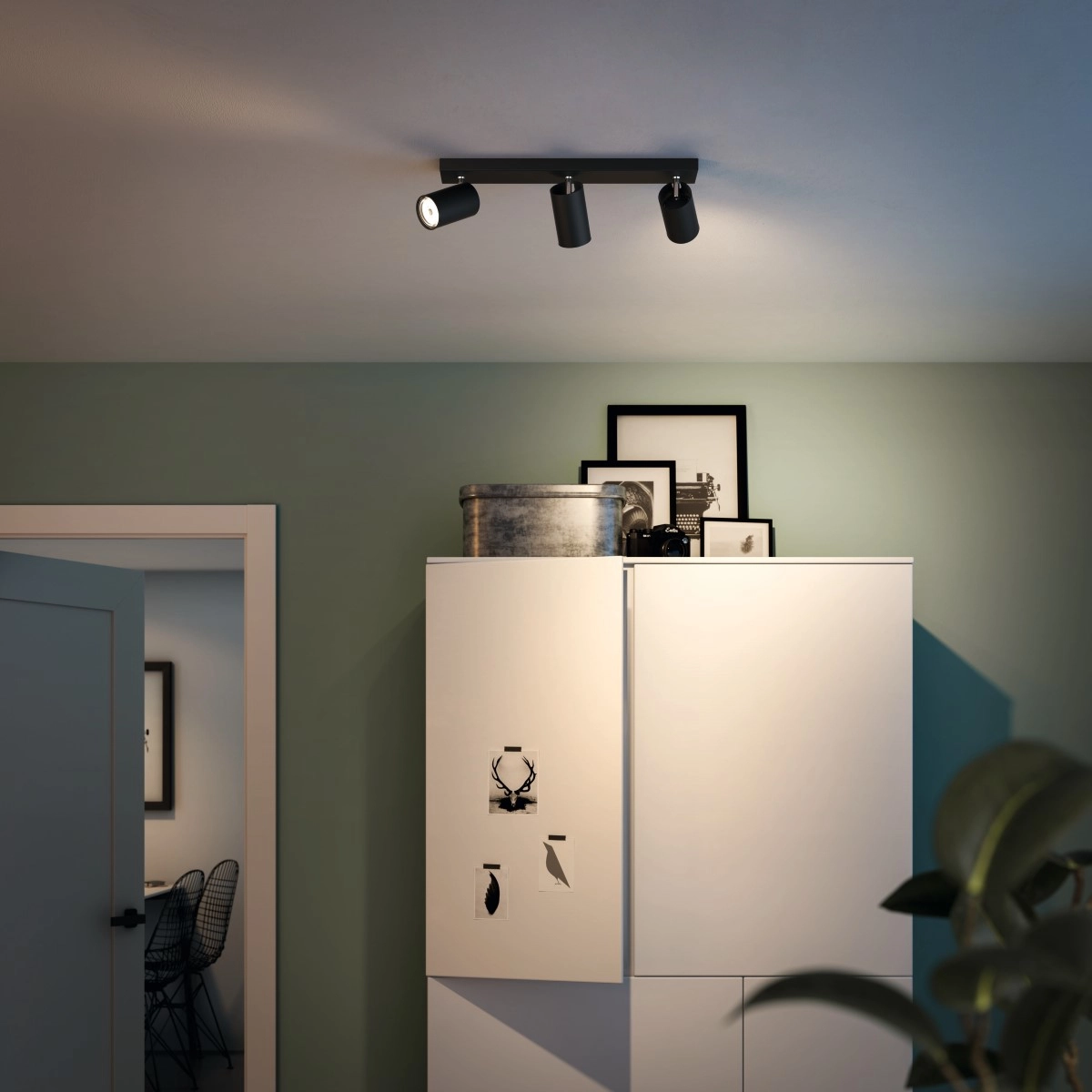 Surface-mounted spot Kosipo 3-light black Philips 8718696164921